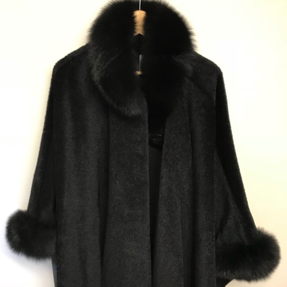Blue Duck Alpaca Wool Cape with Fox Trim